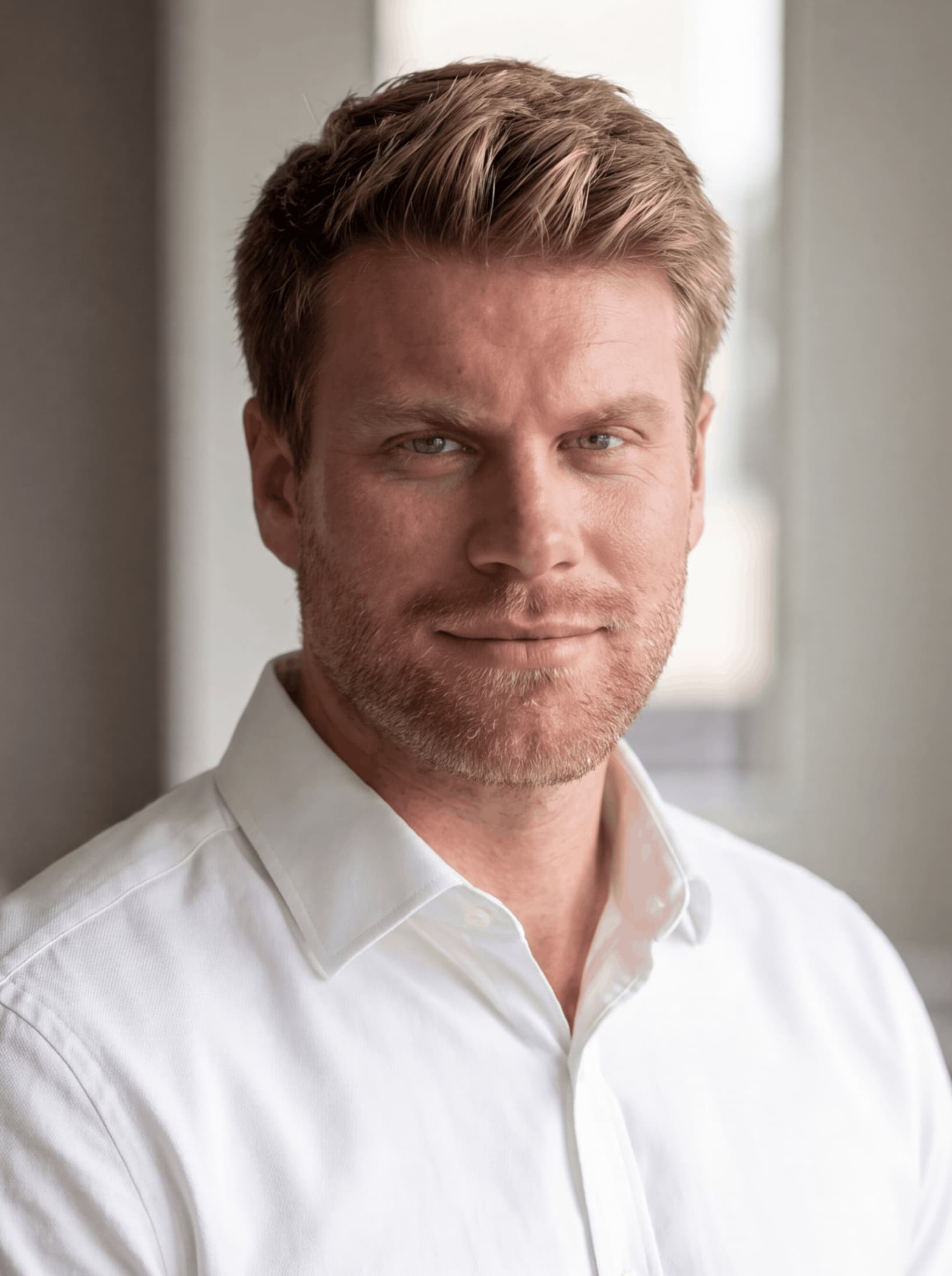 Finn Schönborn, Finanzberater und Spezialist für Baufinanzierung bei Benaro Finanzen