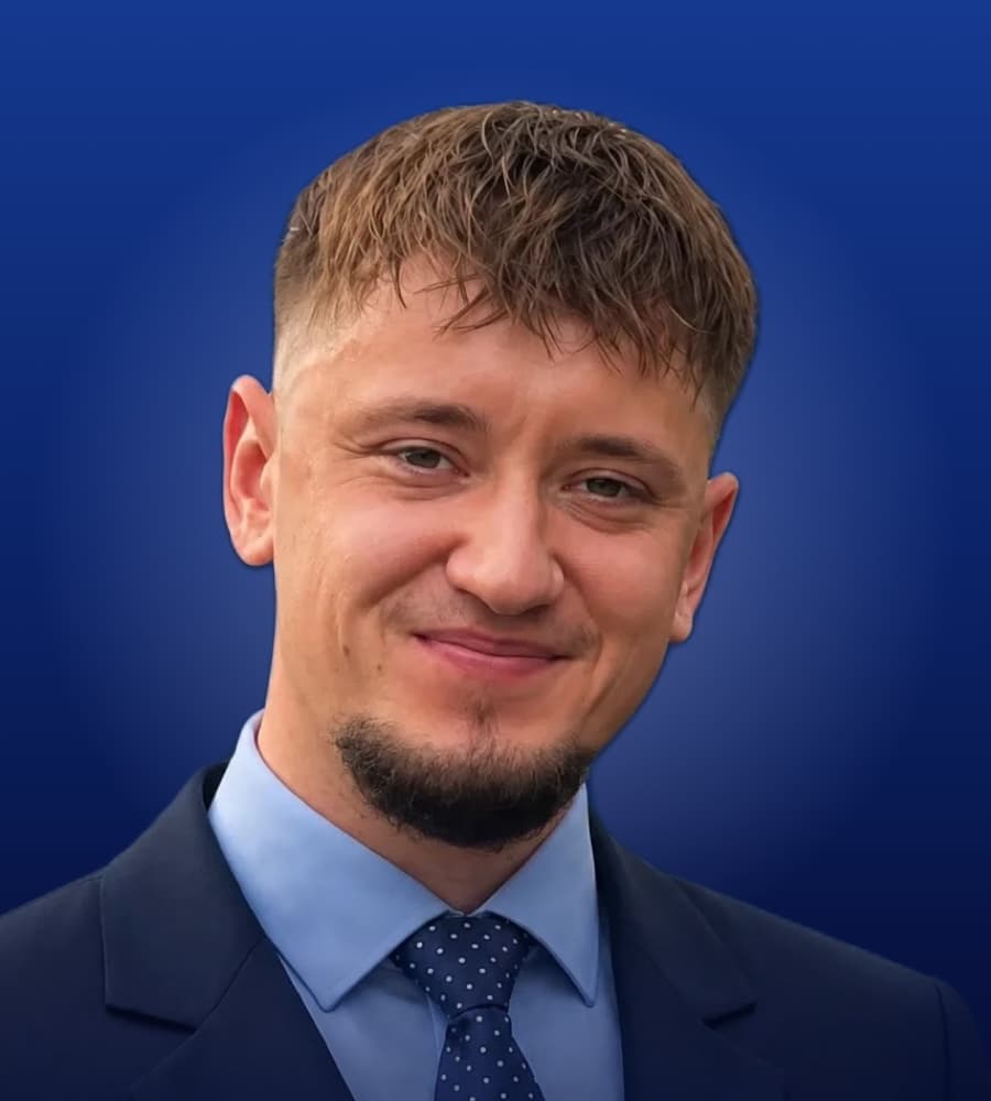Niklas Rienow, Trainee